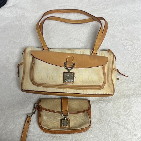 Vintage Dooney & Bourke Cream and Tan Leather Shoulder Bags and wristlet set - Picture 1 of 16